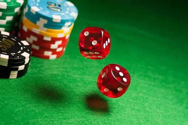 Player interface showing live roulette wheel spin and betting options on hantogel login